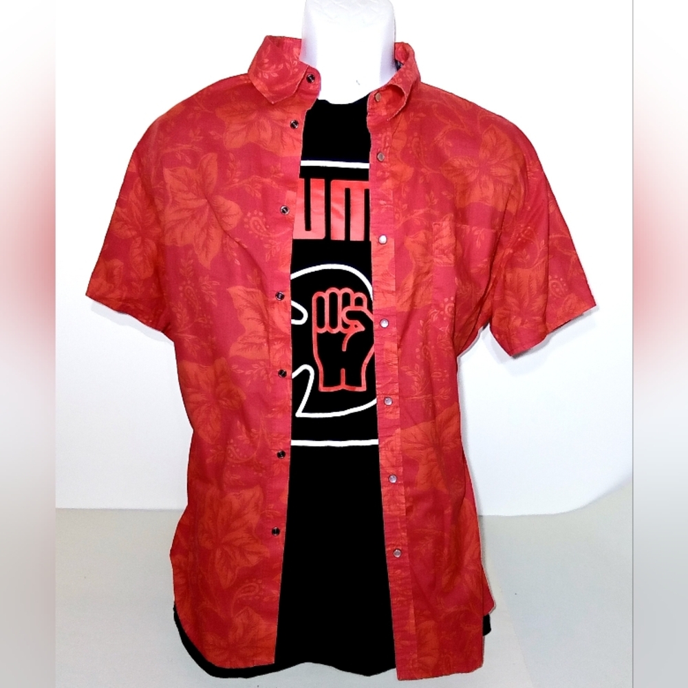 MEN'S LARGE RED HAWAIIAN SHIRT AND PUMA TEE SHIRT SET